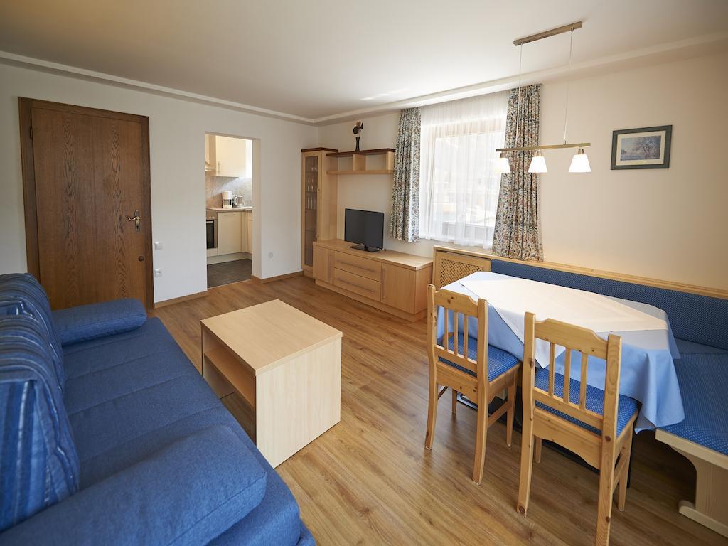 Haus Lanner Appartement Altenmarkt im Pongau Kamer foto