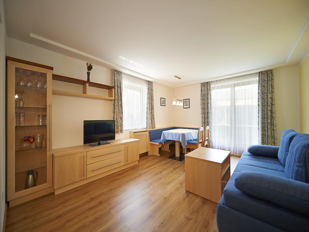 Haus Lanner Appartement Altenmarkt im Pongau Kamer foto